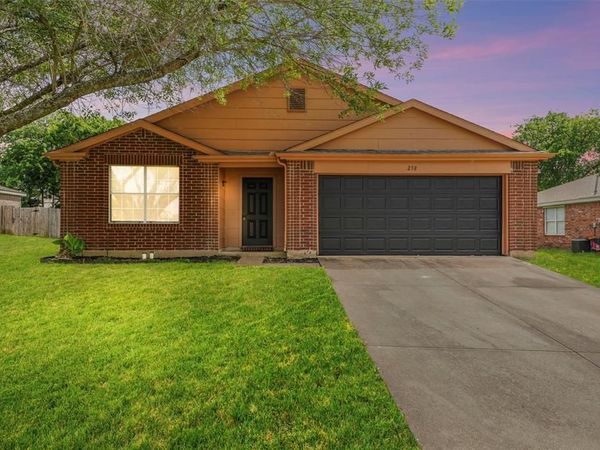 238 Fordham Drive , Glenn Heights, TX 75154