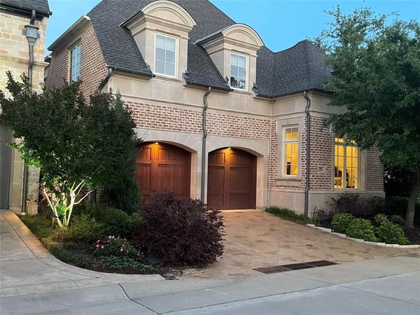 32 Fawn Wood Drive, Dallas, TX 75248