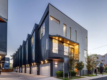 426 W 9th Street, Unit 105, Dallas, TX 75208