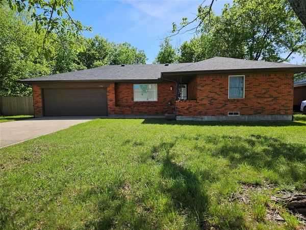 1306 N Powell Parkway , Anna, TX 75409