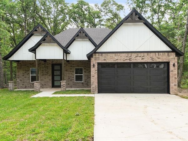 216 E Beachwood Loop , Trinidad, TX 75163