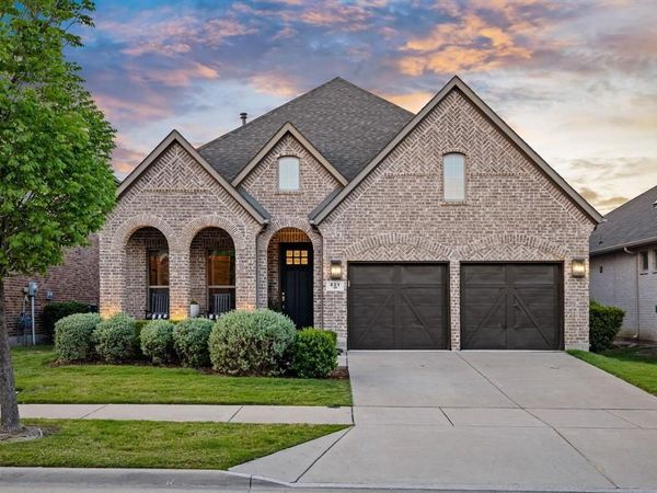 821 Sandbox Drive , Little Elm, TX 76227