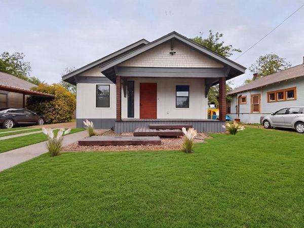 514 S Marlborough Avenue , Dallas, TX 75208