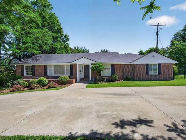 4827 Gilbert Drive, Shreveport, LA 71106