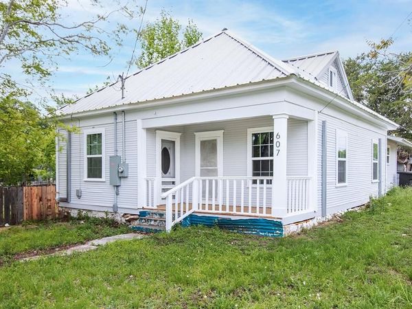 607 W 6th Street, Brady, TX 76825