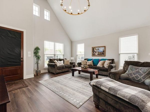 109 Vaughn Meadows Drive, Tom Bean, TX 75491
