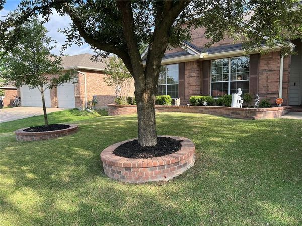 1327 Canyon Creek Road , Wylie, TX 75098