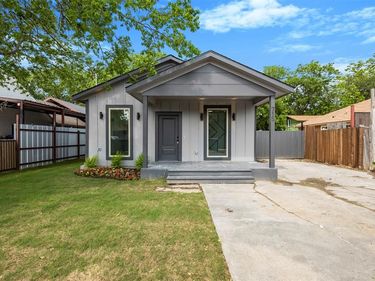 715 Ezekial Avenue, Dallas, TX 75217