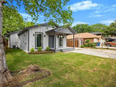 715 Ezekial Avenue, Dallas, TX 75217