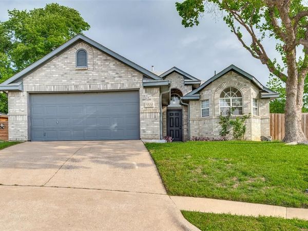 1808 Haley Circle , Carrollton, TX 75006