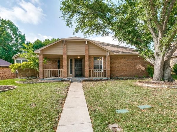 1546 Winter Park Lane , Lewisville, TX 75077
