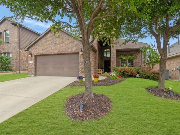 15724 Barton Ridge Drive, Fort Worth, TX 76177