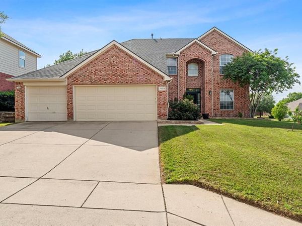7133 Sundance Lane, Fort Worth, TX 76179