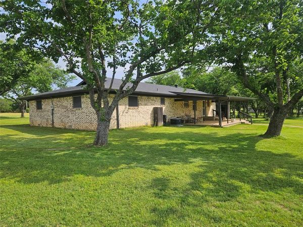 2620 County Road 531 , Burleson, TX 76028