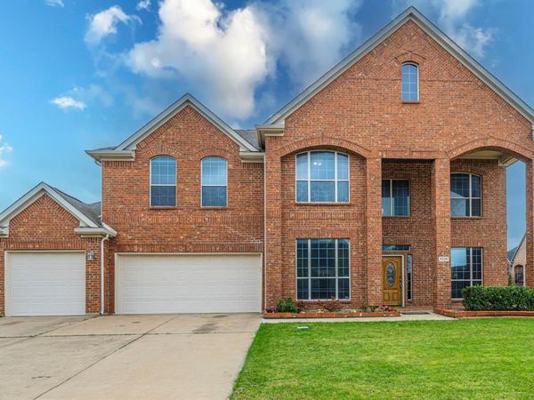5226 Wyndrook Street, Fort Worth, TX 76244