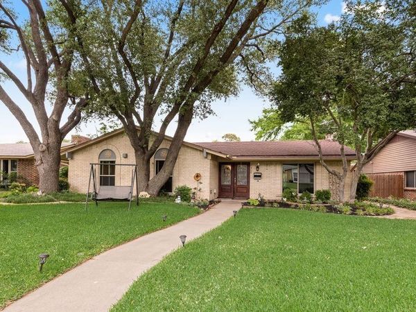 1417 Dogwood Trail , Lewisville, TX 75067