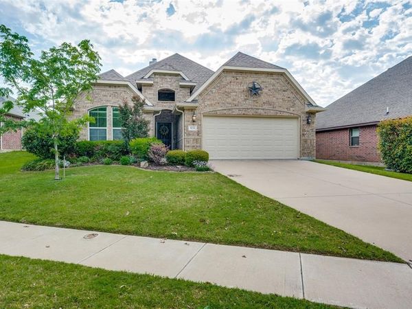 5233 Concho Valley Trail , Fort Worth, TX 76126