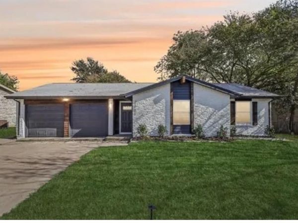 3301 Winderemere Drive , Arlington, TX 76014