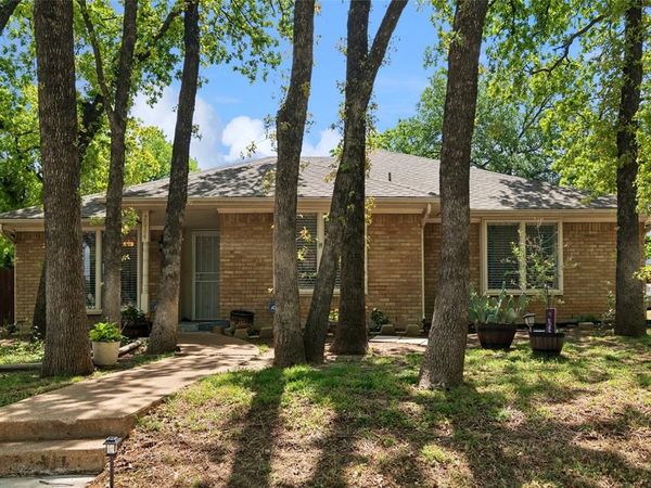 2024 Crooked Creek Lane, Arlington, TX 76006