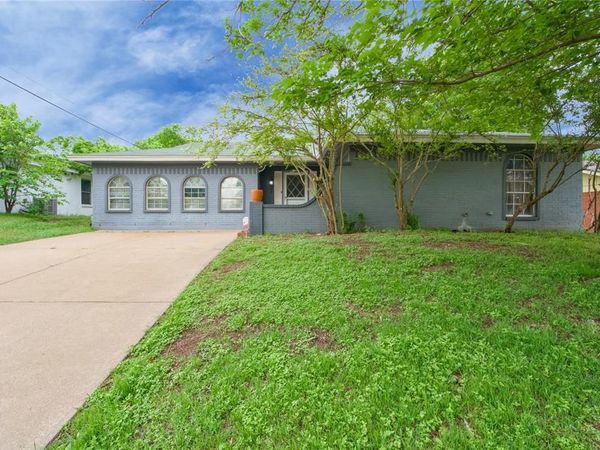 216 Rolling Hills Drive , Aledo, TX 76008