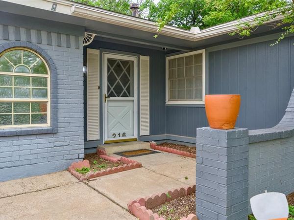 216 Rolling Hills Drive, Aledo, TX 76008