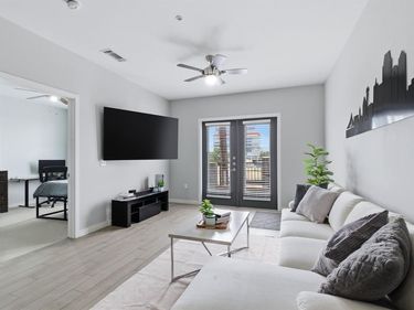 5609 Smu Boulevard, Unit 205, Dallas, TX 75206