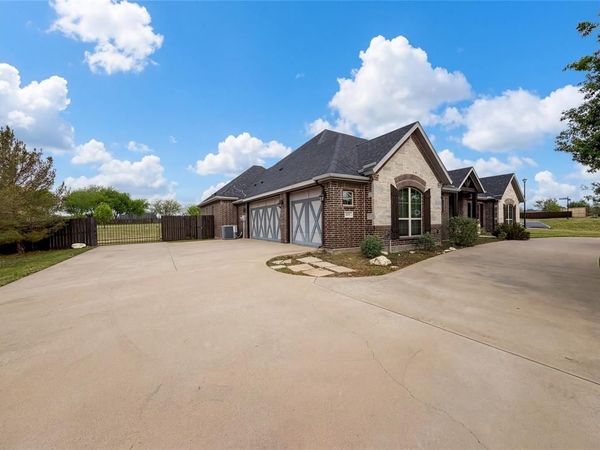 6411 Caliche Circle, Midlothian, TX 76065