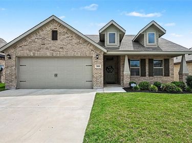 5808 Brookville Drive, Fort Worth, TX 76179