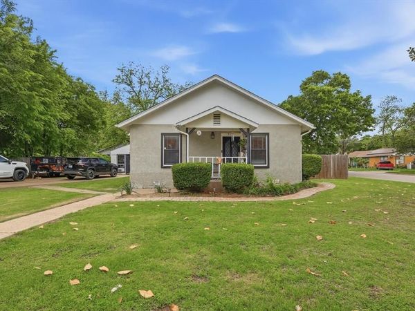 511 N Wood Street, Cleburne, TX 76033