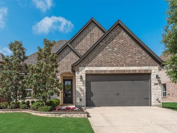 1704 Halifax Street , Roanoke, TX 76262