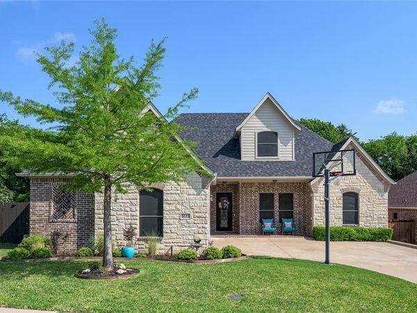1611 Moreland Drive , Sherman, TX 75090