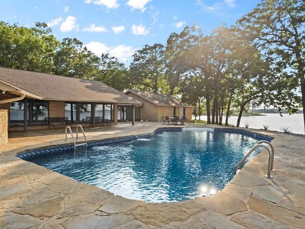 360 County Road 2136 , Pittsburg, TX 75686