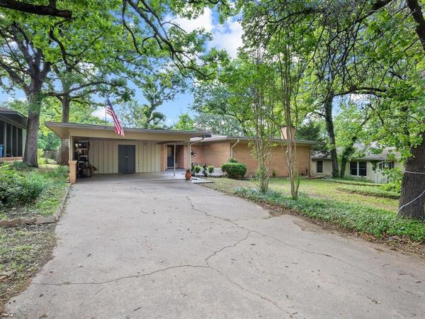 919 S French Avenue, Denison, TX 75020