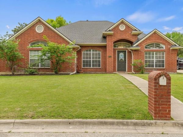 1420 Stratford Lane , Denton, TX 76209
