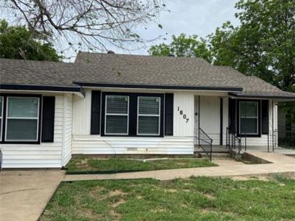 1607 SE 18th Street , Mineral Wells, TX 76067