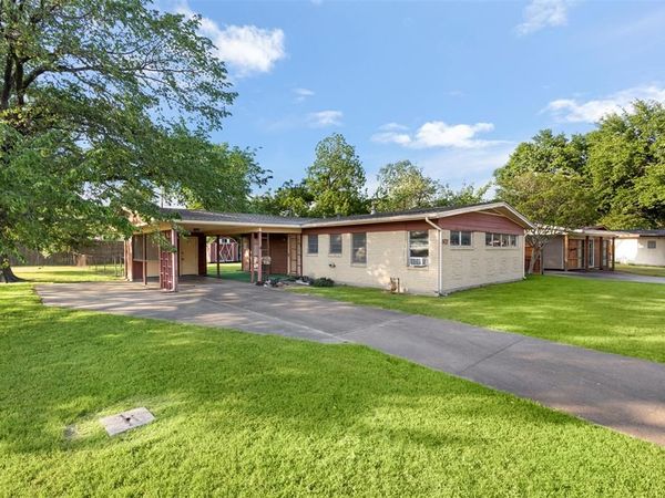 1633 Park Place, Irving, TX 75061