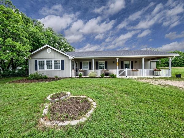 514 Gilliland Road , Springtown, TX 76082