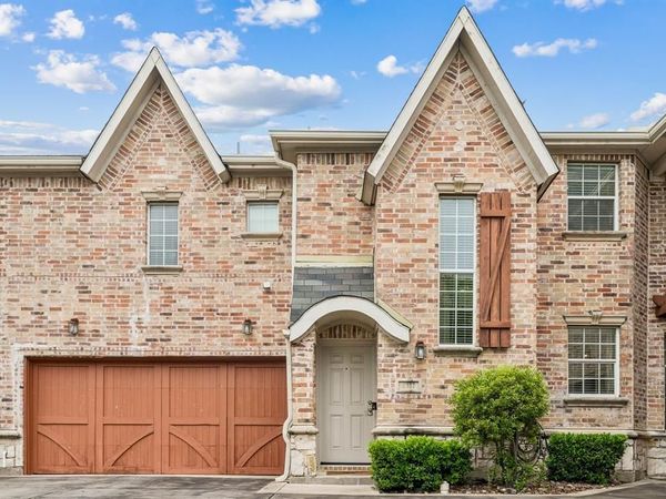 2117 Parkview , Carrollton, TX 75006