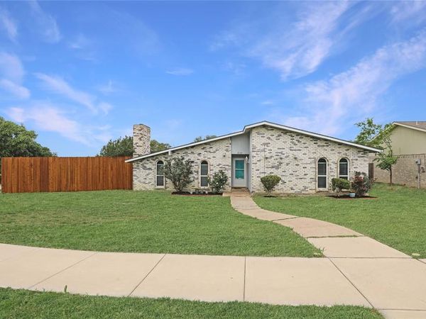 3107 Windsor Road , Carrollton, TX 75007