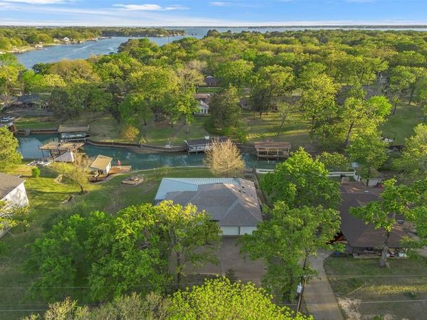 116 1st Oak Drive, Enchanted Oaks, TX 75156