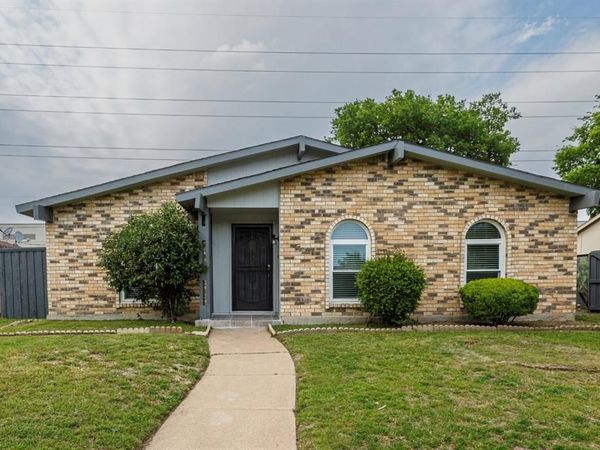 3029 Weather Vane Lane, Dallas, TX 75228