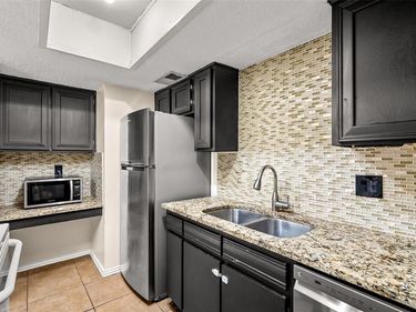 5903 Harvest Hill Road, Unit 2074, Dallas, TX 75230