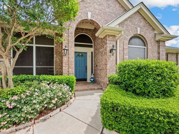 2806 Northwood Street, Grapevine, TX 76051