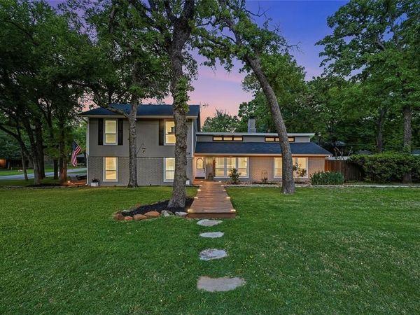 320 Tanglewood Lane , Highland Village, TX 75077