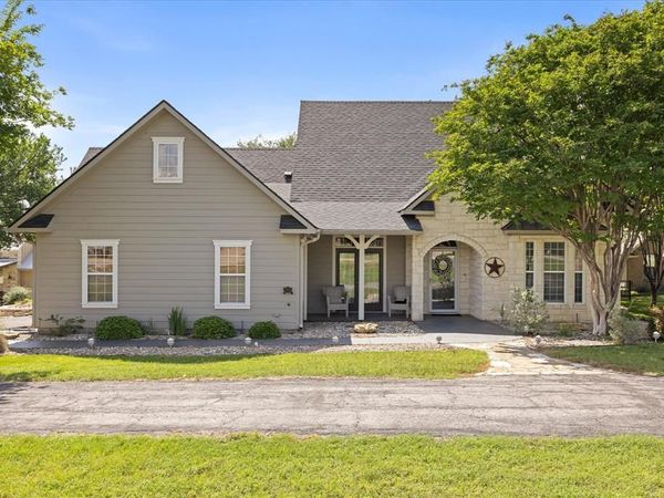 1712 Bent Tree Court, Granbury, TX 76049