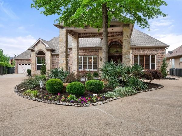 6304 Estates Lane , Fort Worth, TX 76137