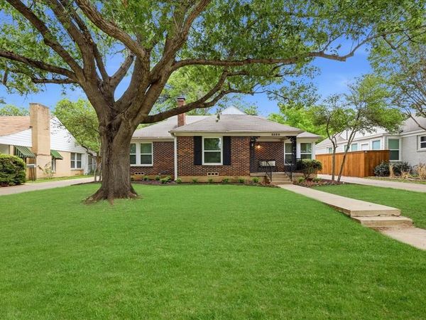 3525 Stadium Drive , Fort Worth, TX 76109