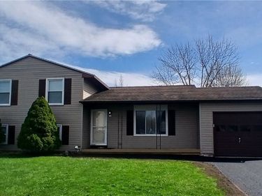 8244 Mantova Drive , Clay, NY 13041