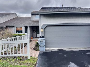 61 Midlake Circle, East Syracuse, NY 13057