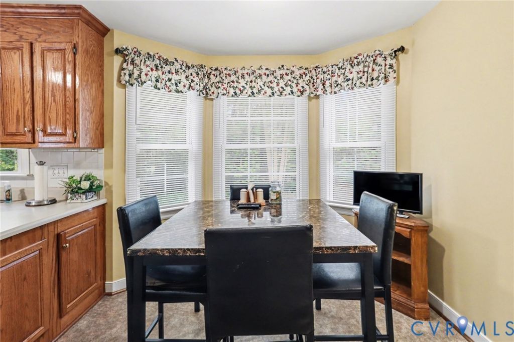 16406 Inchcape Road Moseley, VA 23120